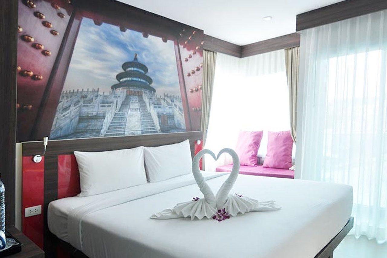 The Aim Patong Hotel Luaran gambar