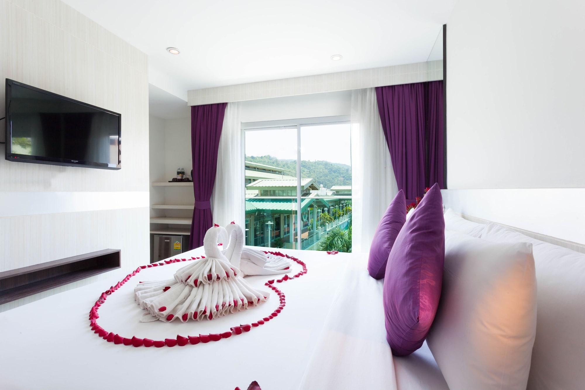 The Aim Patong Hotel Luaran gambar