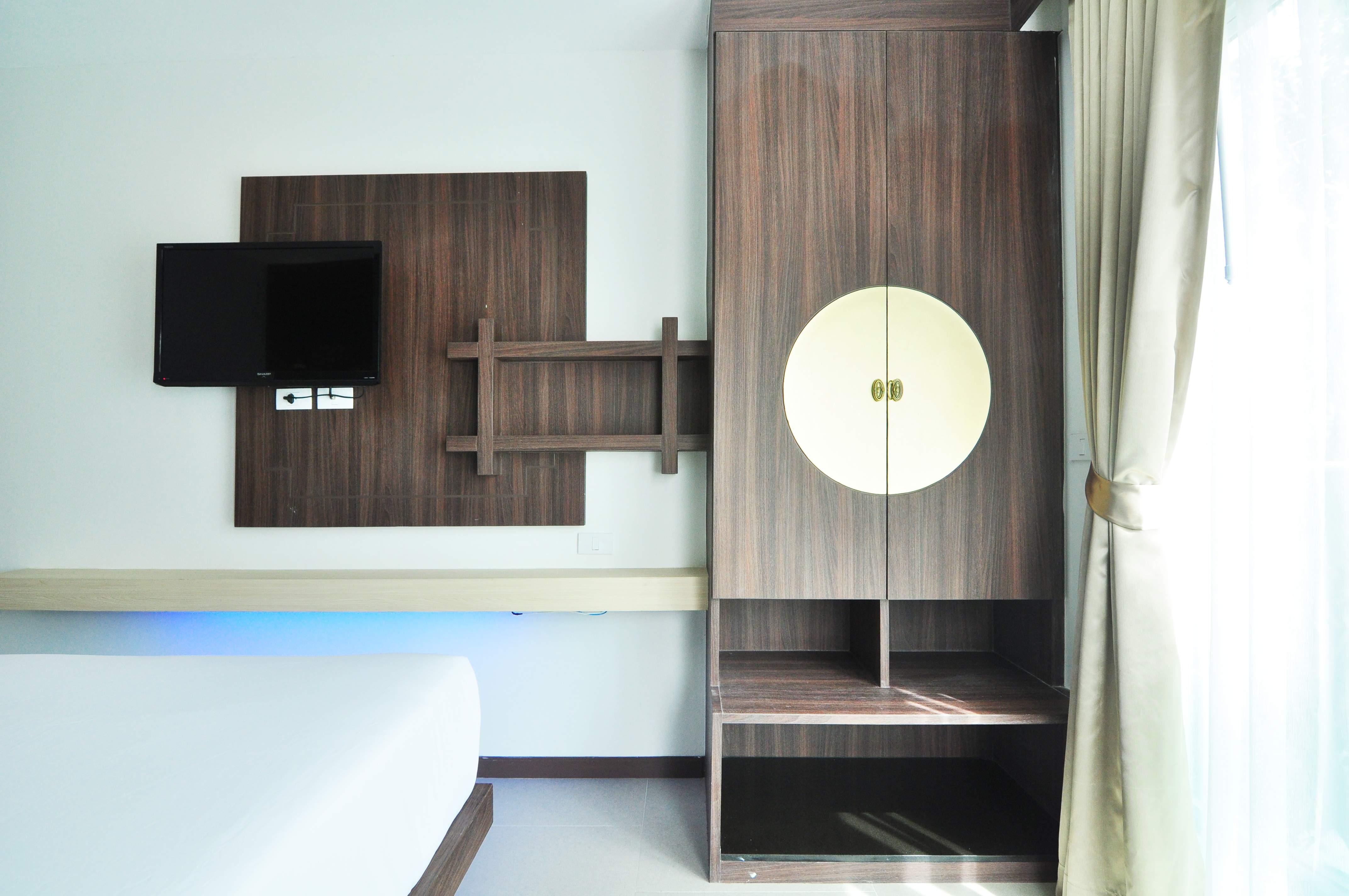 The Aim Patong Hotel Luaran gambar