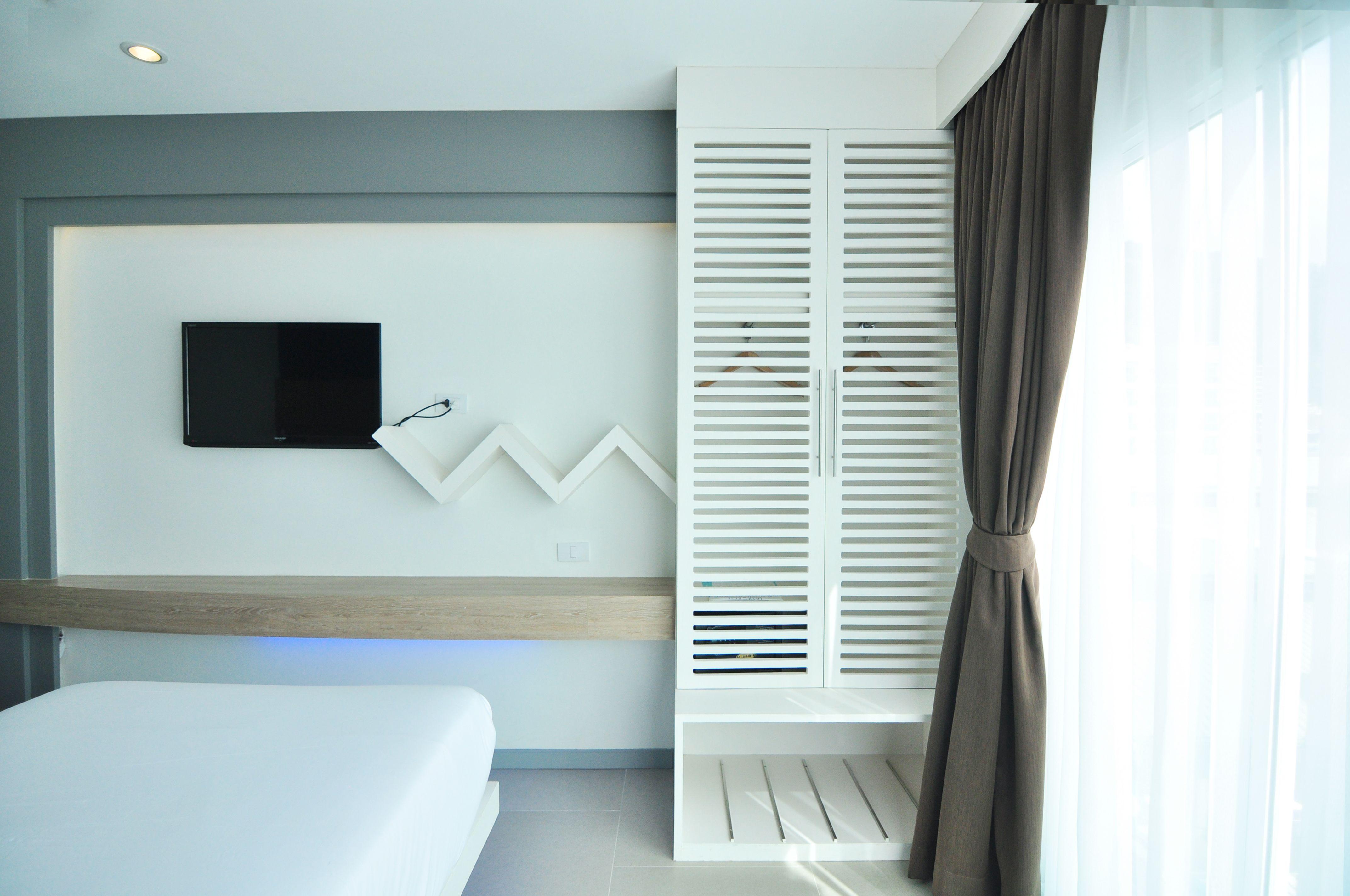 The Aim Patong Hotel Luaran gambar