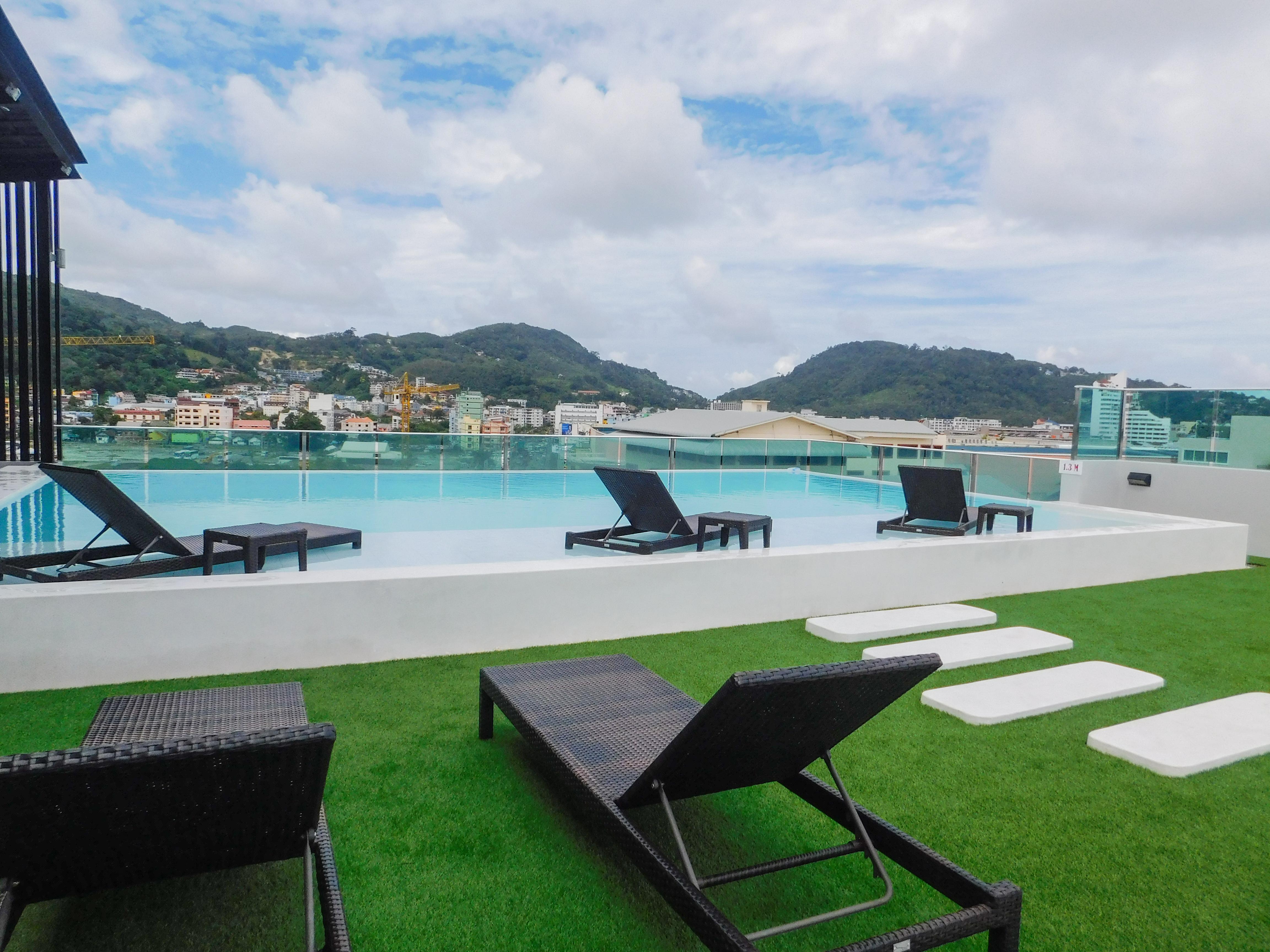 The Aim Patong Hotel Luaran gambar