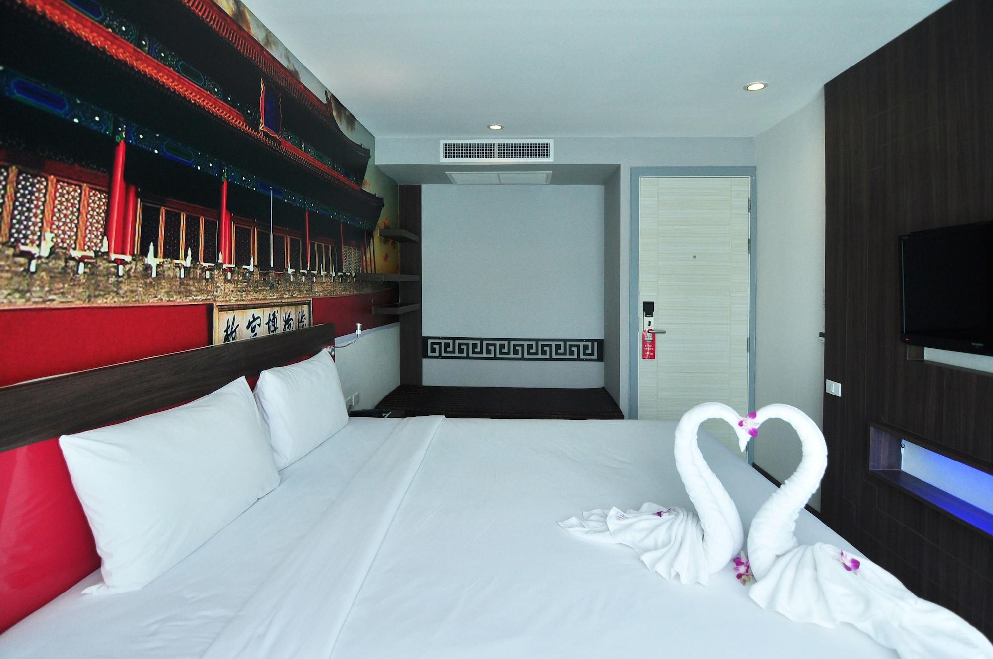 The Aim Patong Hotel Luaran gambar