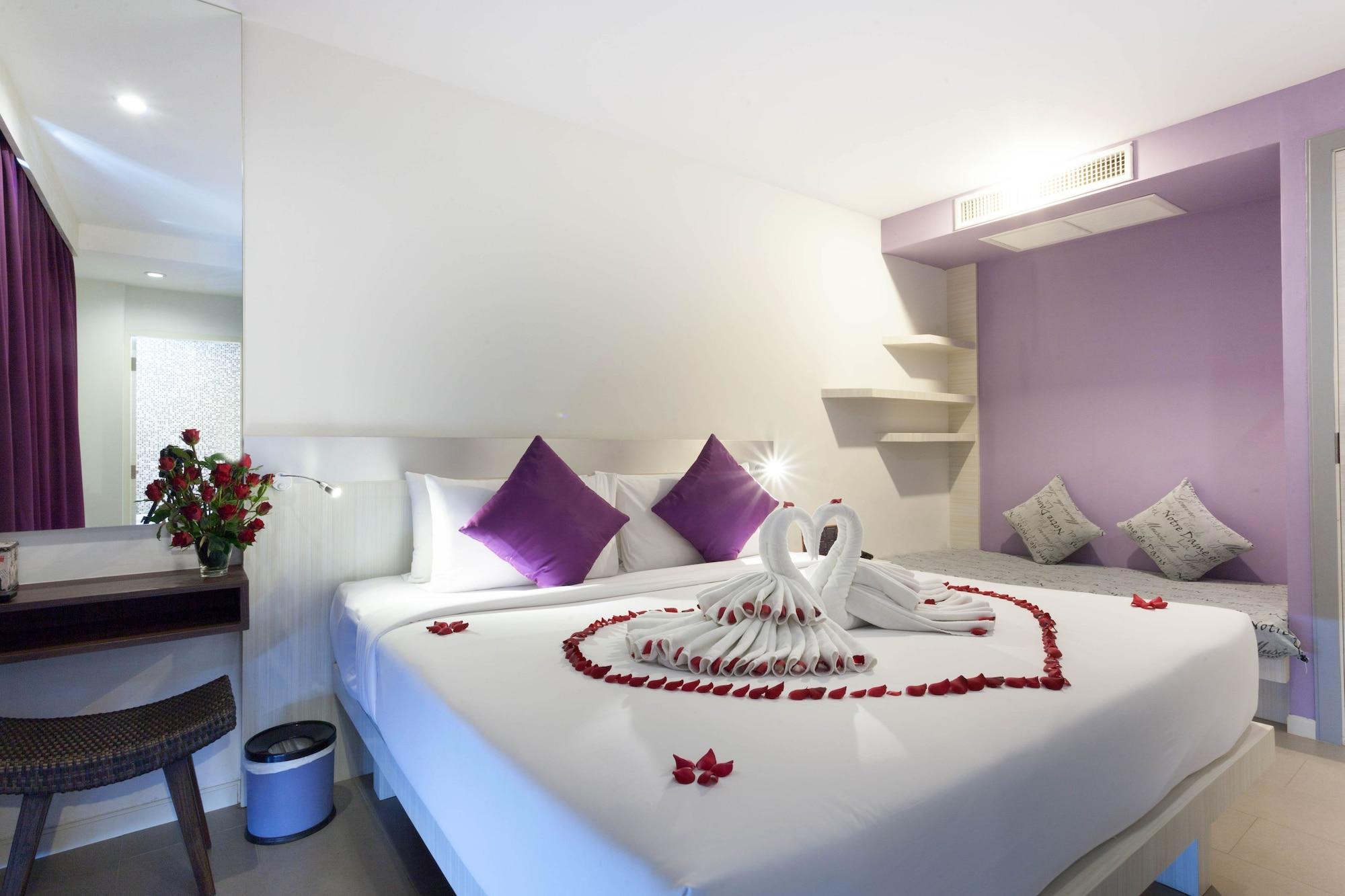 The Aim Patong Hotel Luaran gambar