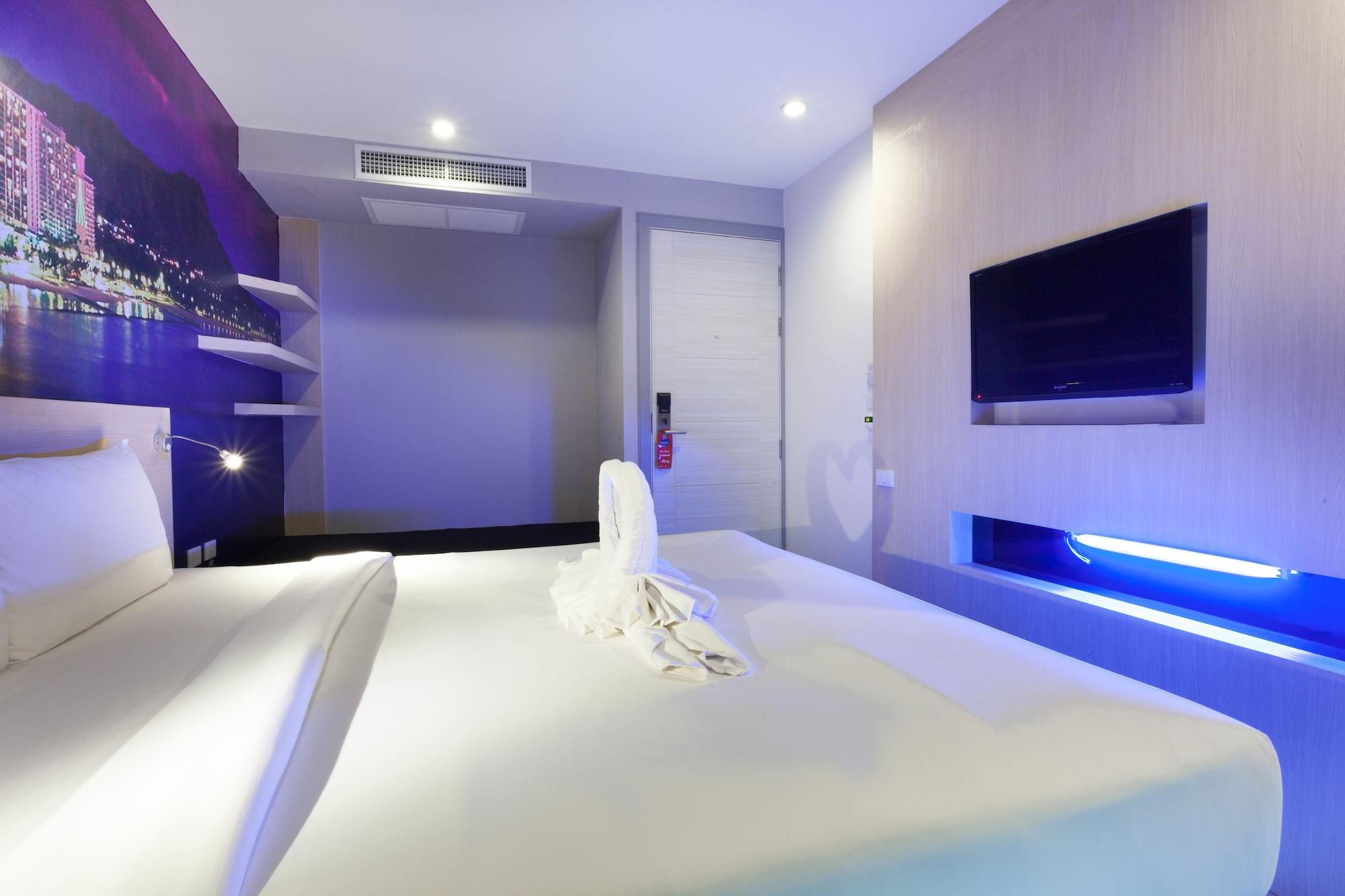The Aim Patong Hotel Luaran gambar