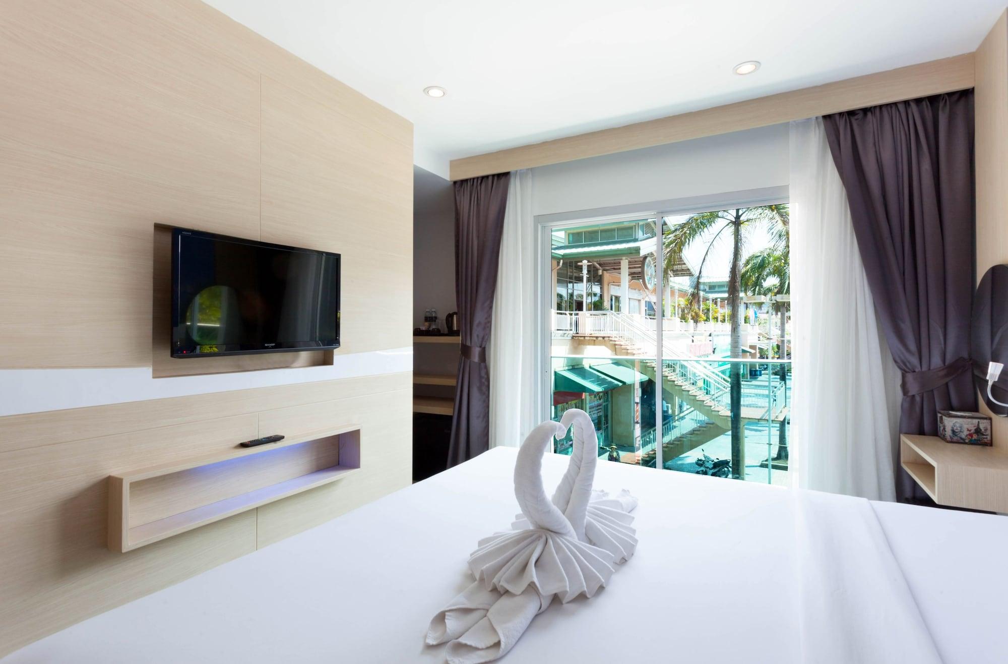 The Aim Patong Hotel Luaran gambar